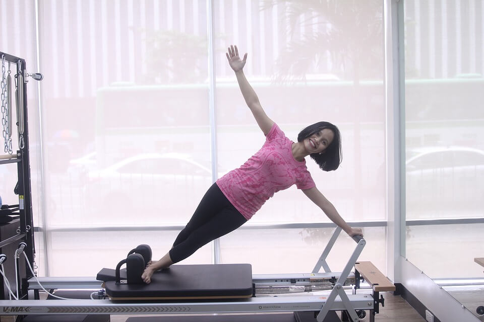 Descubra os benefícios do Pilates para a saúde da mulher