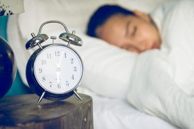 Como a alimentação impacta no seu ciclo do sono?